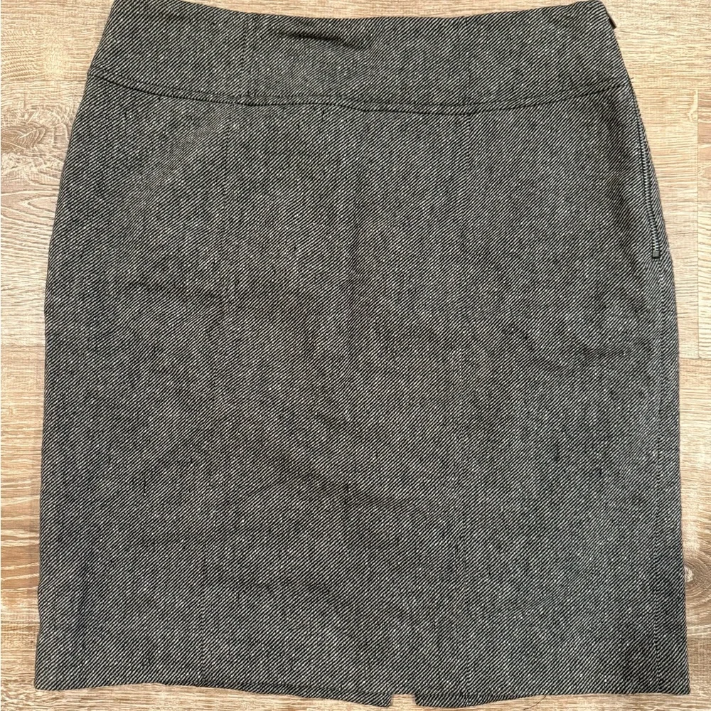 Banana Republic, Gray Tweed Pencil Skirt Size 10
